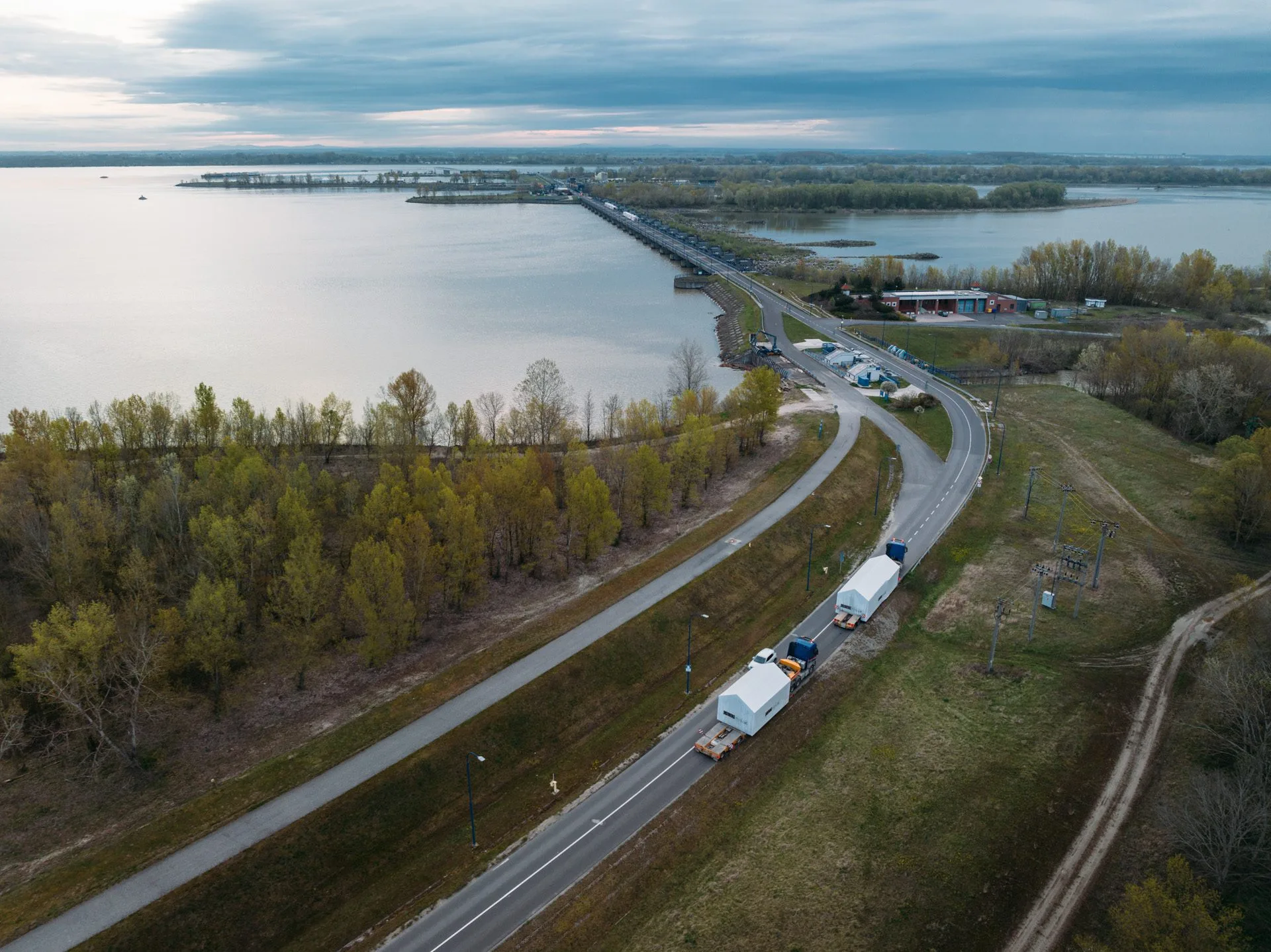 Prefabrykacja modułów w fabryce